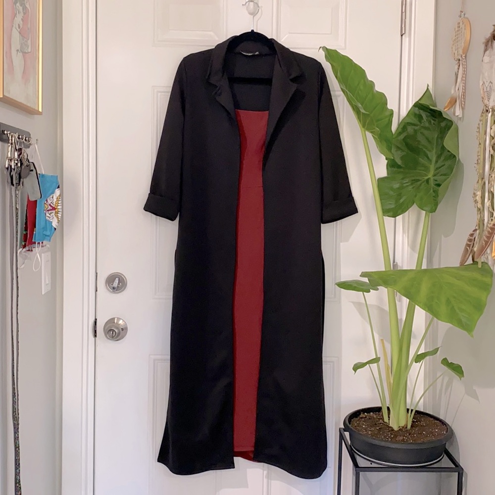Light weight, black coat